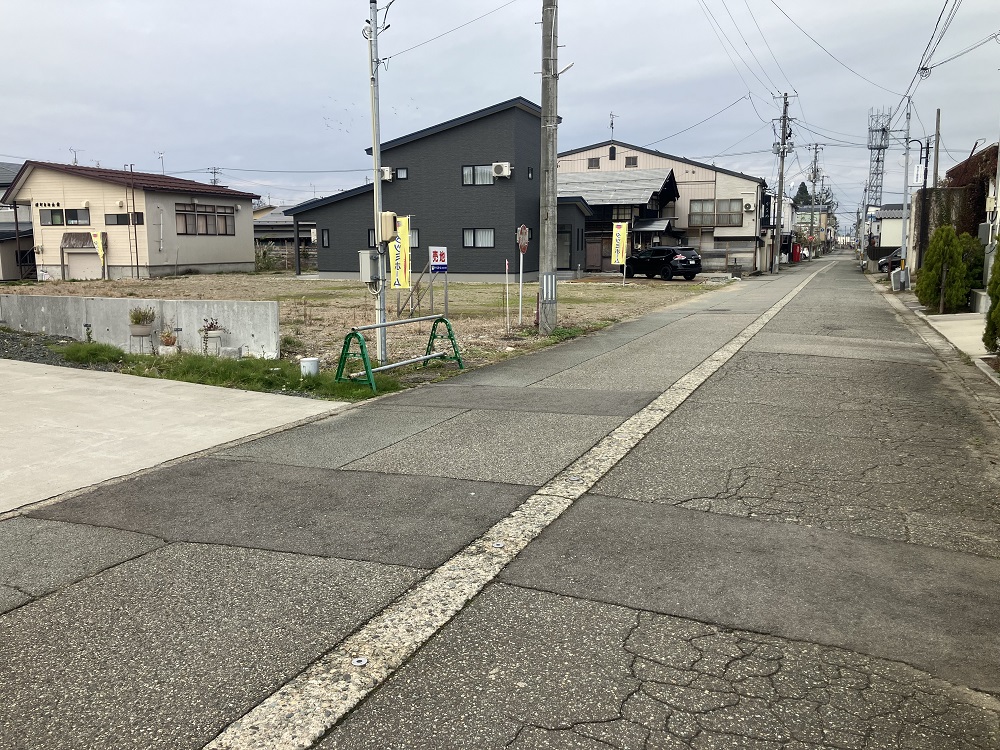 【建条付】秋田県横手市十文字町曙町（区画A）